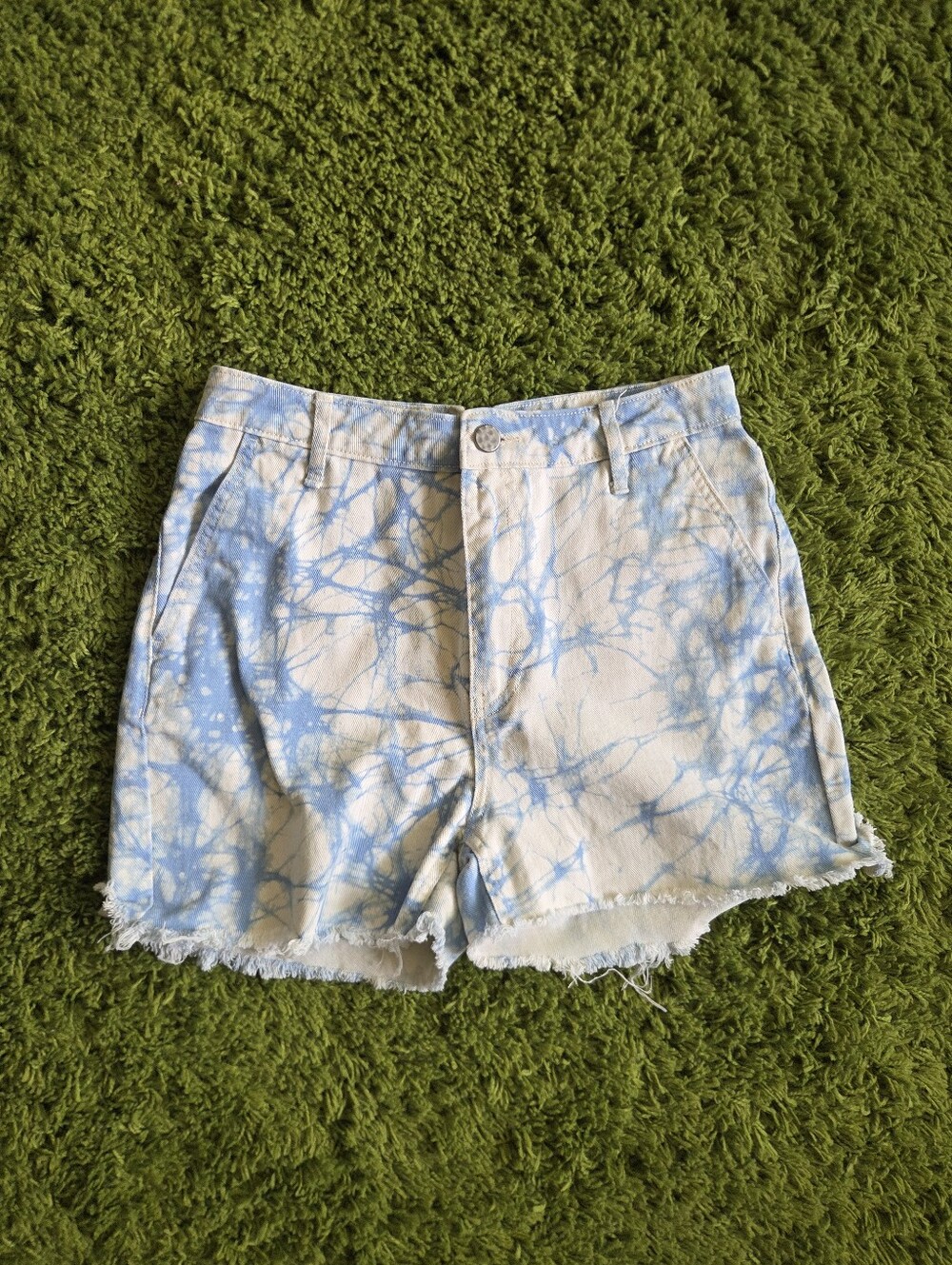 4 High Rise Shorts - Picture 5 of 13